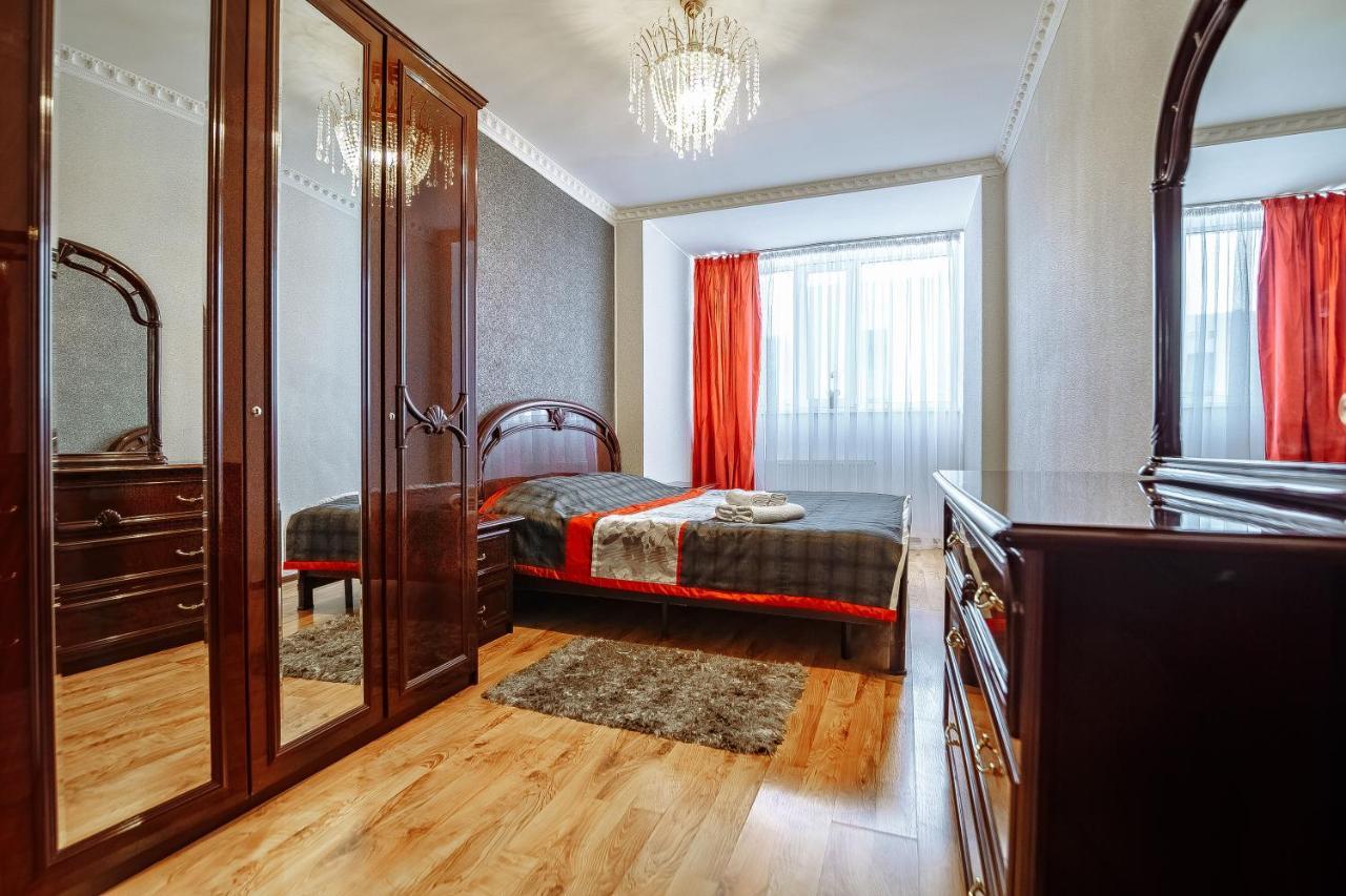 Two Bedroom Apartment On Syganak Street 64-1 Astana Dış mekan fotoğraf
