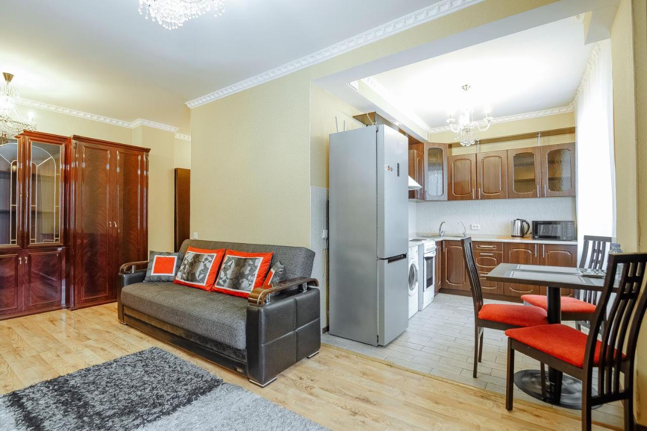 Two Bedroom Apartment On Syganak Street 64-1 Astana Dış mekan fotoğraf